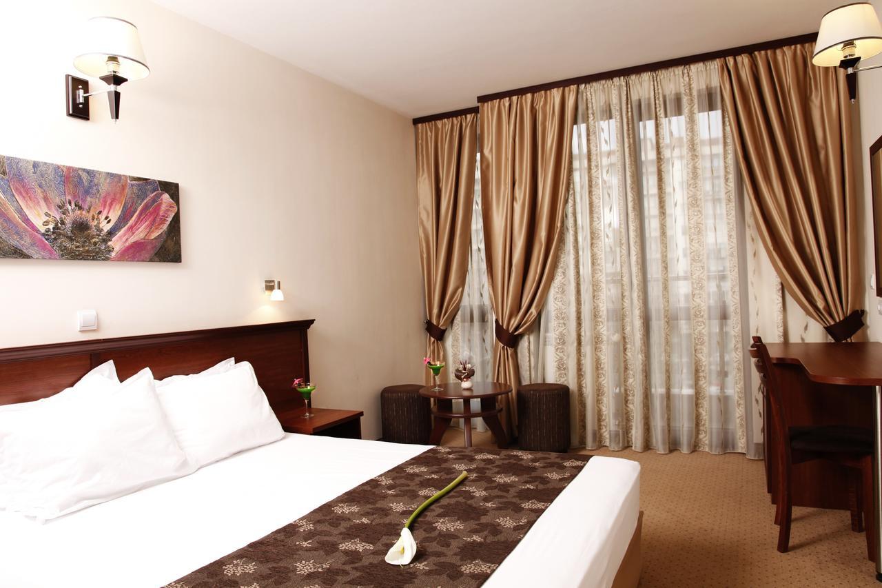 Favorit Hotel Sofia Luaran gambar