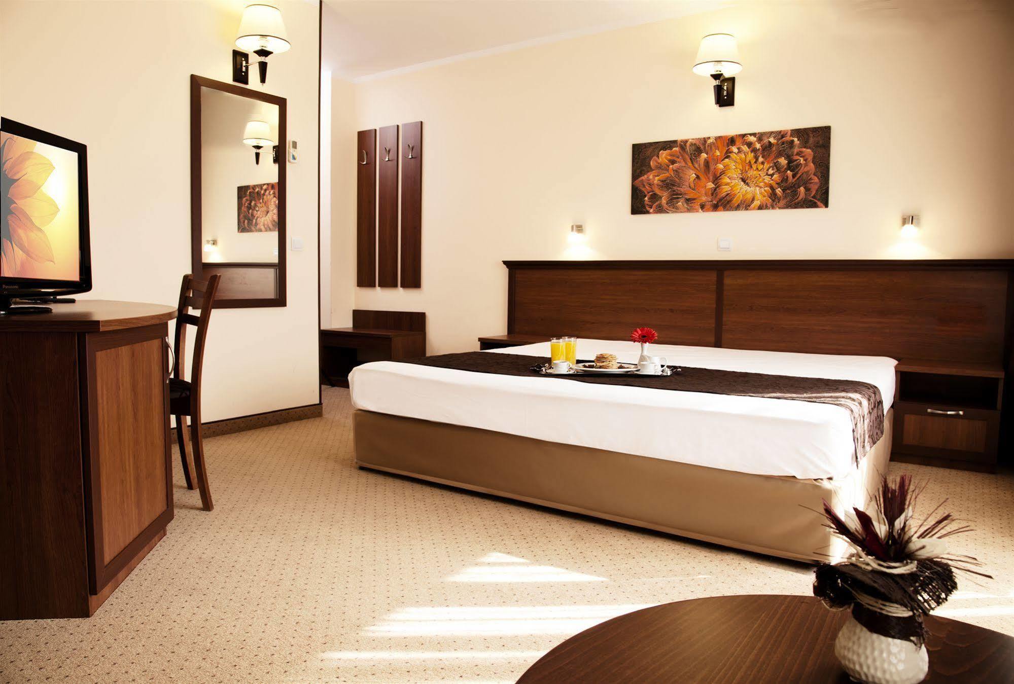 Favorit Hotel Sofia Luaran gambar