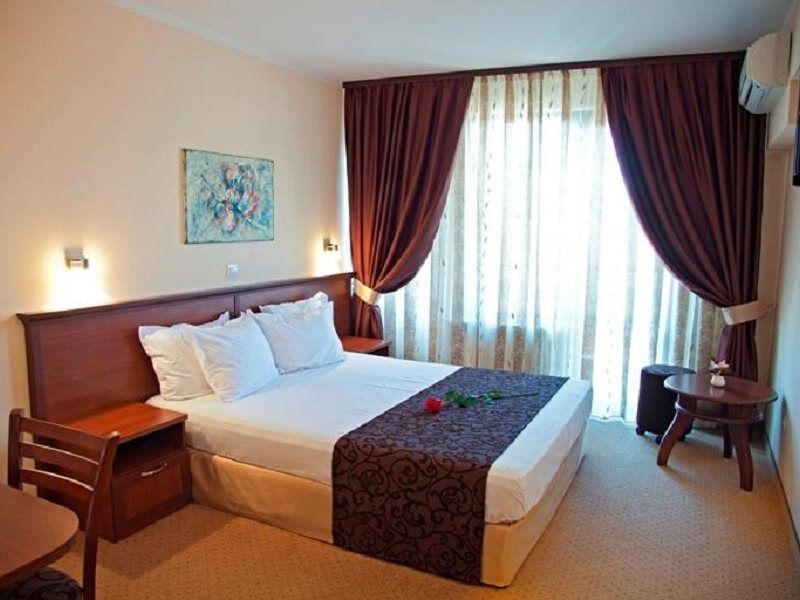 Favorit Hotel Sofia Luaran gambar